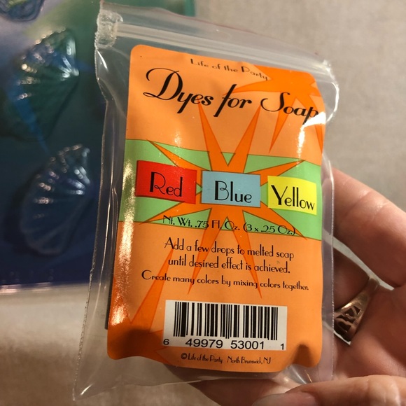 FINAL SALE- LEAVING CLOSET-NO FURTHER DISCOUNTS - Picture 3 of 6